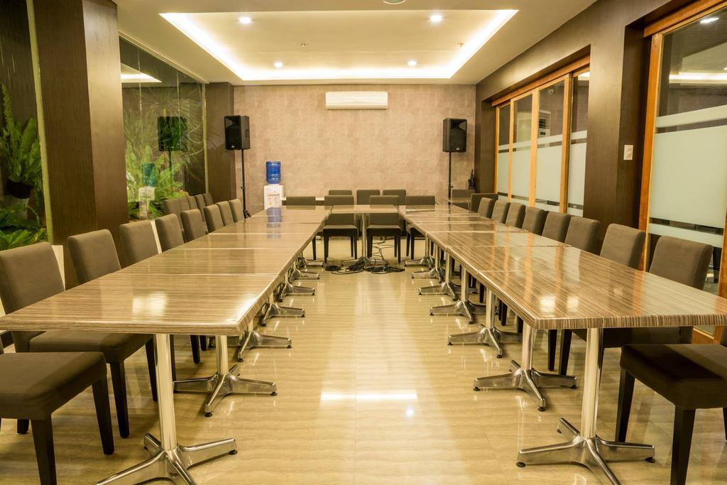 Gt Hotel Iloilo Εξωτερικό φωτογραφία