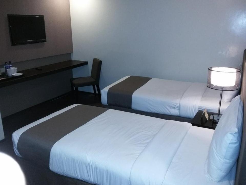 Gt Hotel Iloilo Εξωτερικό φωτογραφία